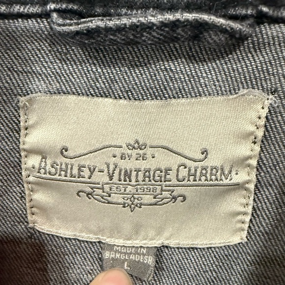 Ashley Vintage Charm Women Cropped Jean Jacket Acid Wash Denim Black Size Large - Picture 6 of 10